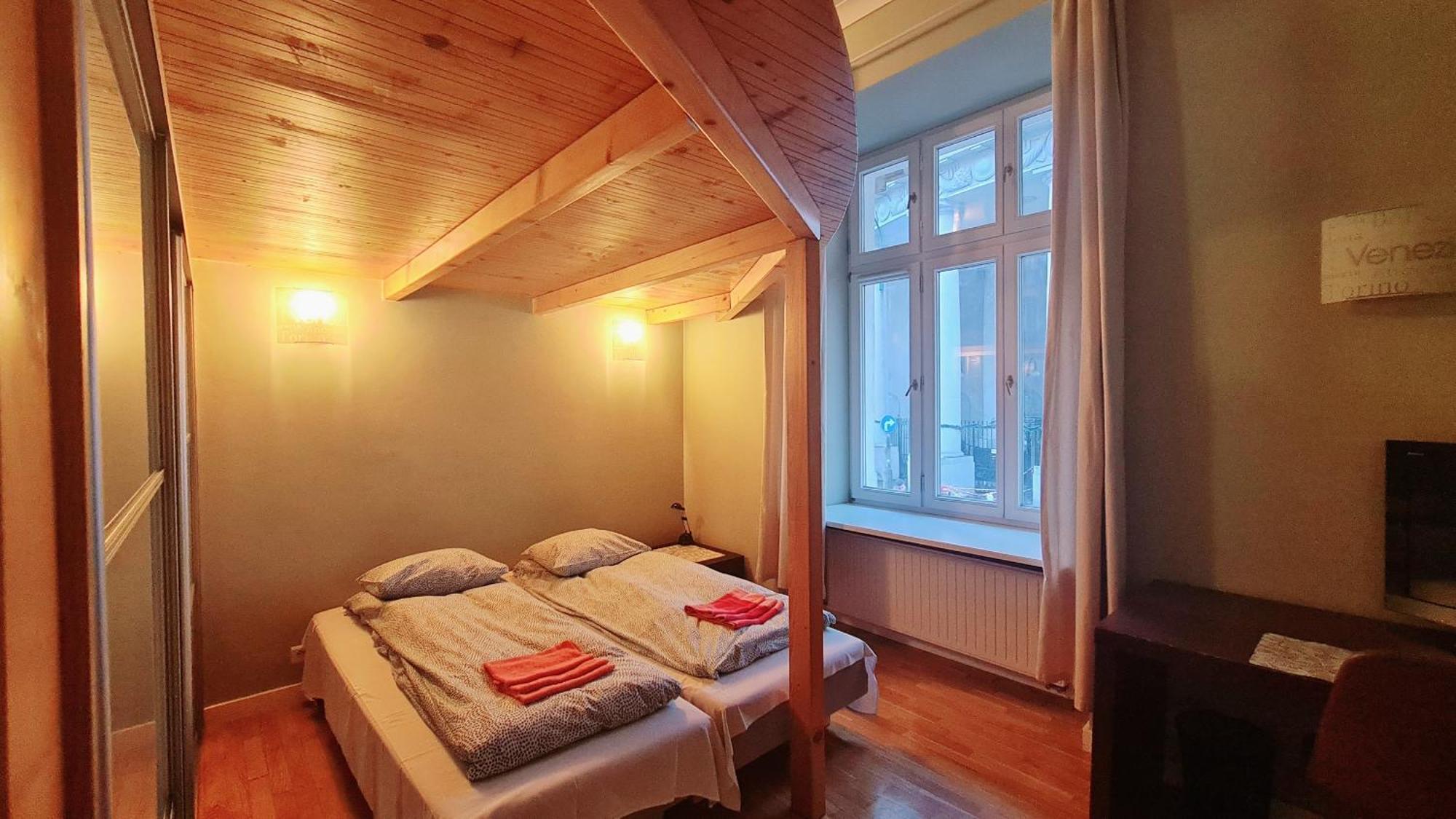 Bright&Comfy Apt -Few Min To Main Square Cracovia Esterno foto